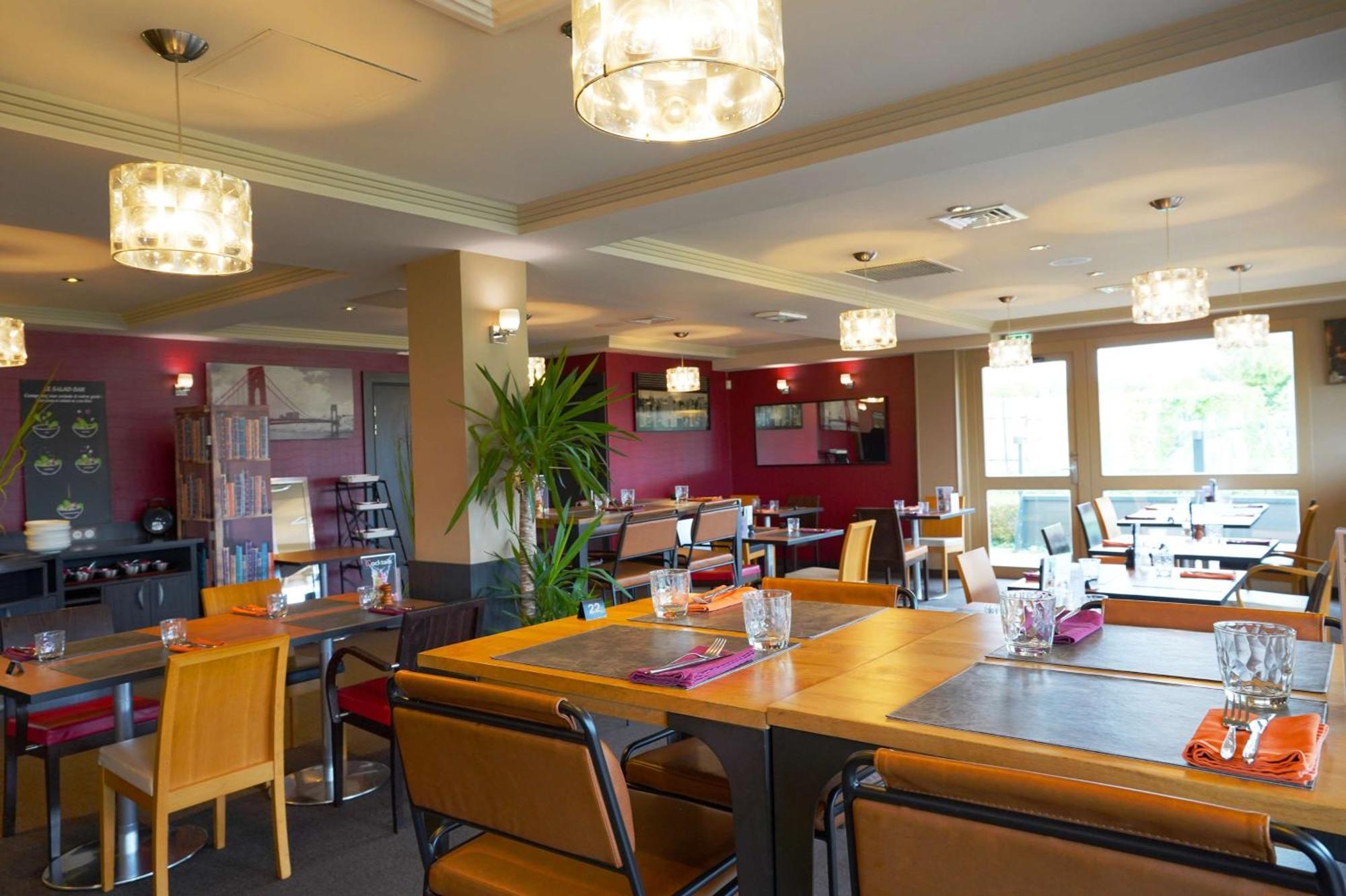 Best Western L'Atelier 117 Maubeuge Exterior photo