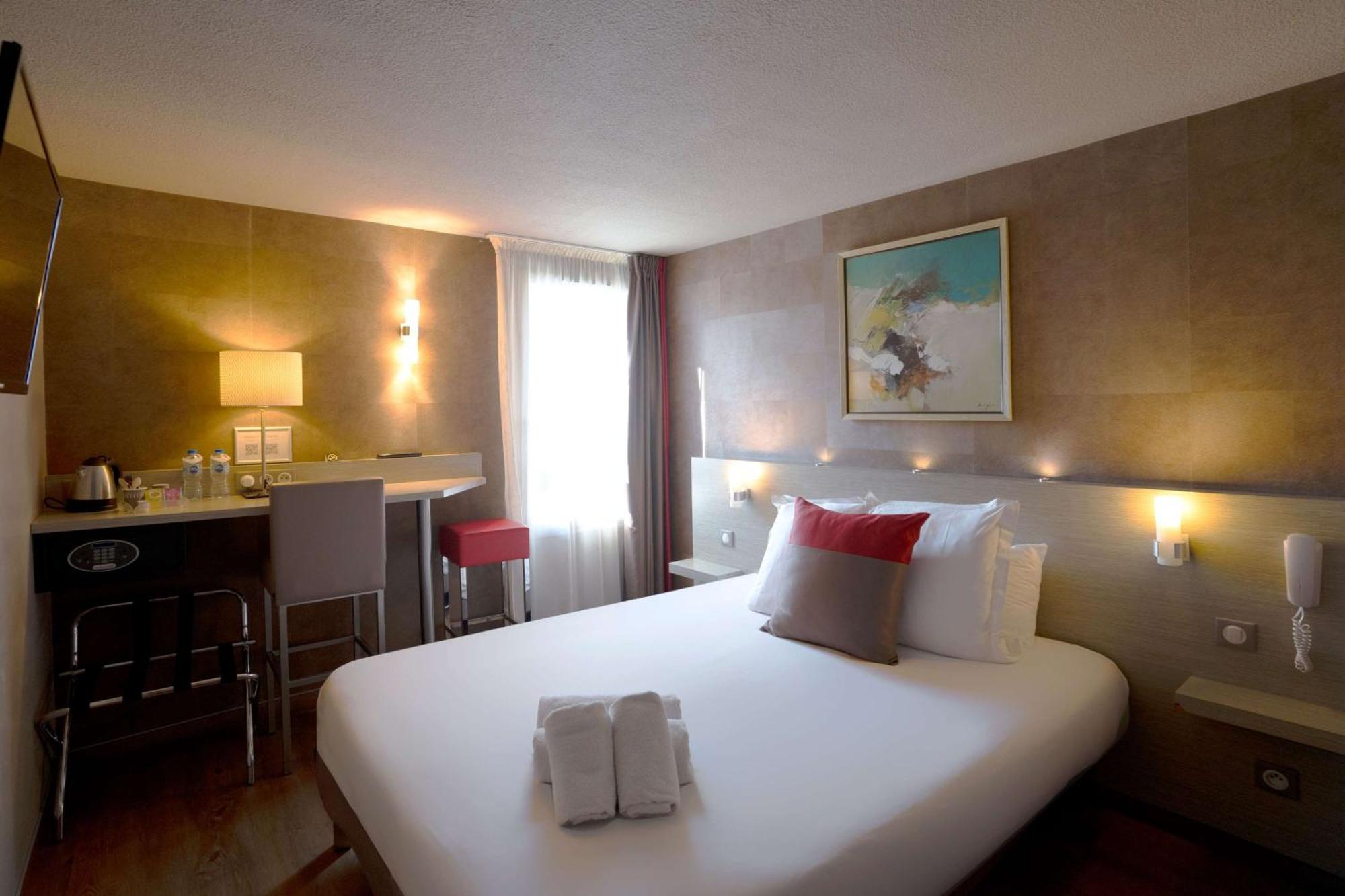 Best Western L'Atelier 117 Maubeuge Exterior photo